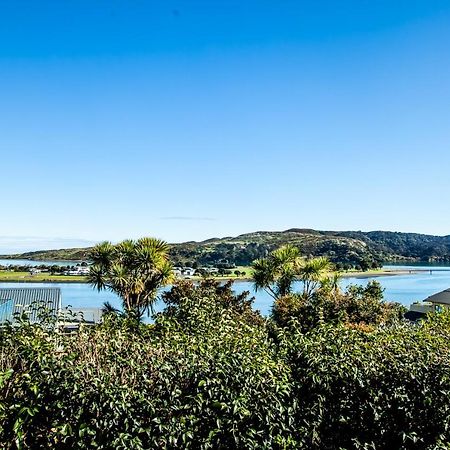 Ocean View Raglan Bed & Breakfast Bagian luar foto