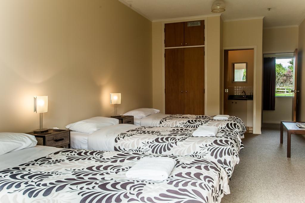 Ocean View Raglan Bed & Breakfast Bagian luar foto