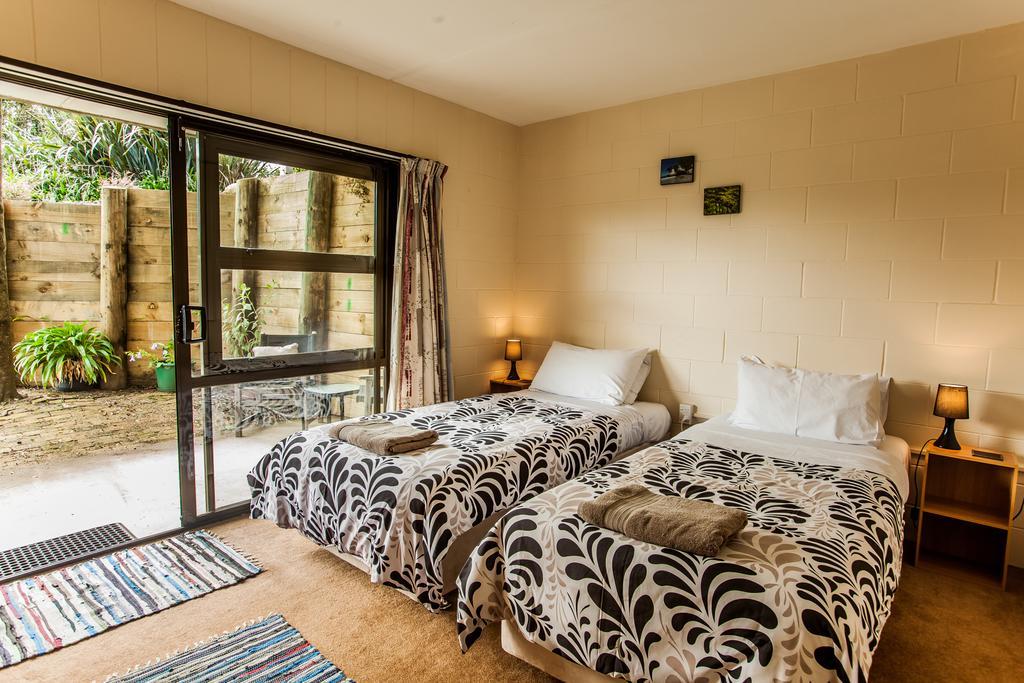 Ocean View Raglan Bed & Breakfast Bagian luar foto