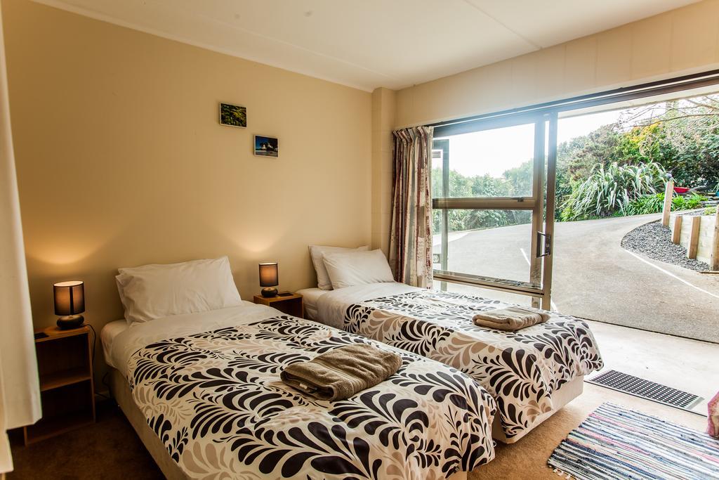 Ocean View Raglan Bed & Breakfast Bagian luar foto