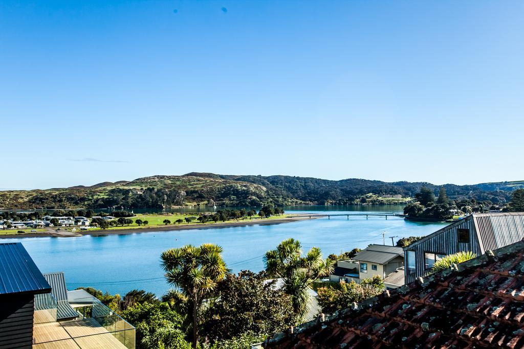 Ocean View Raglan Bed & Breakfast Bagian luar foto