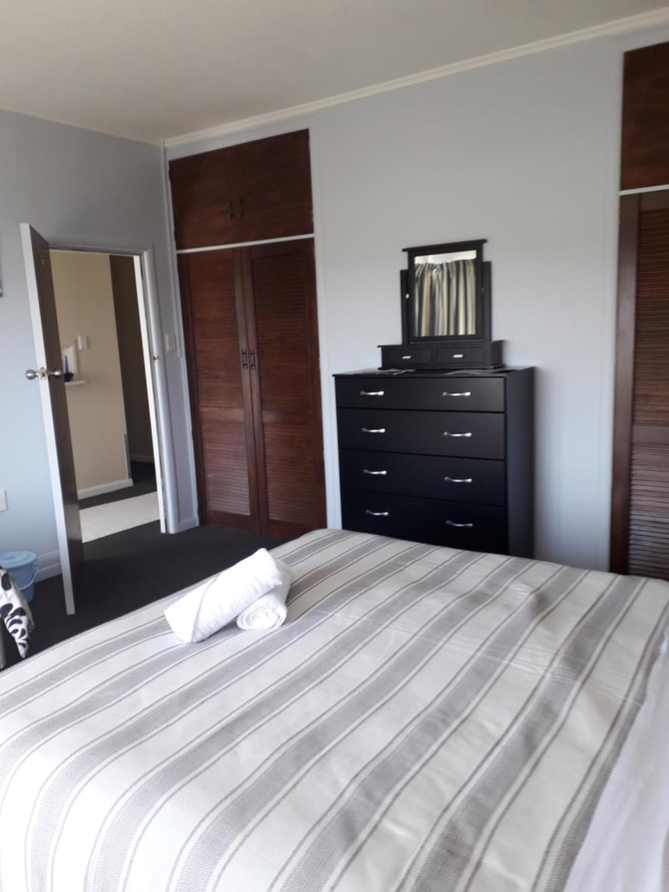 Ocean View Raglan Bed & Breakfast Bagian luar foto