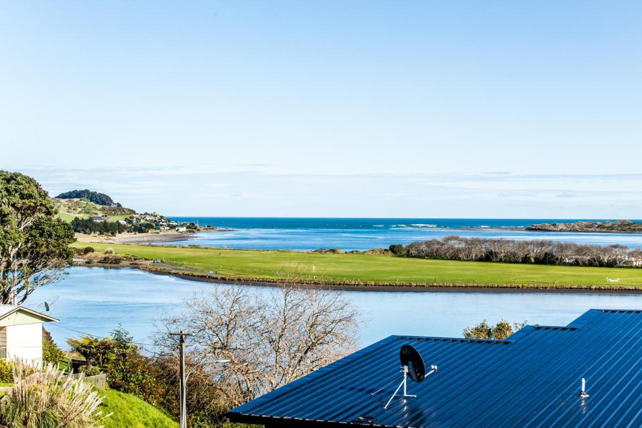 Ocean View Raglan Bed & Breakfast Bagian luar foto